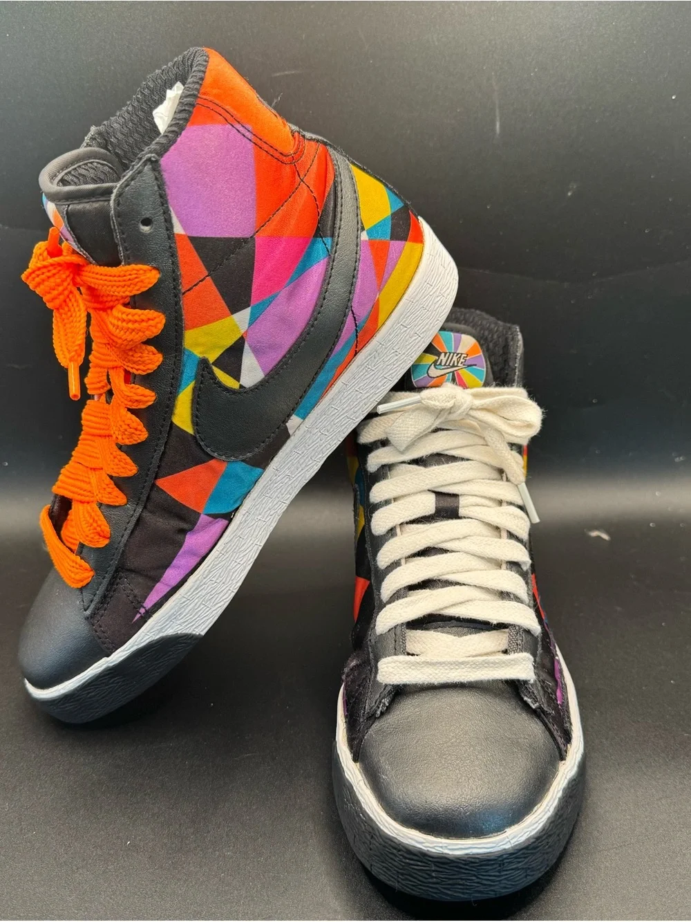 Nike Blazer Mid ‘77 Geometric Multi-Color High Top Sneakers Men’s 7.5 Women’s 9